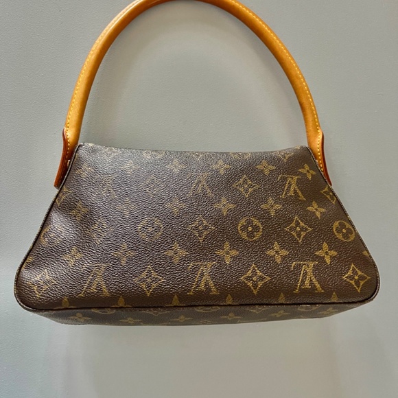 Louis Vuitton Looping Bag Mini - Picture 2 of 7